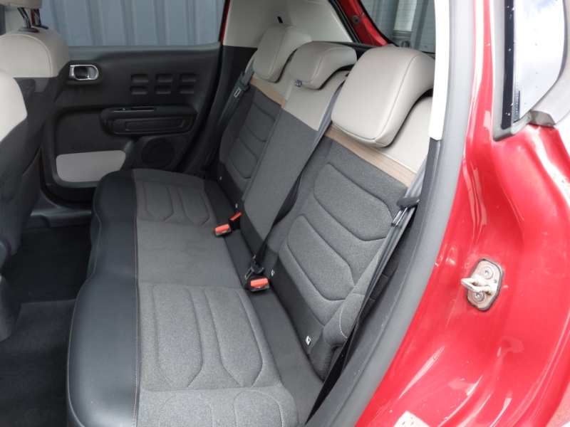 Citroen C3 1.2 Puretech Shine Plus MT21CWX Red #6