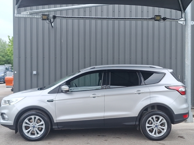 Ford Kuga 1.5 Tdci Titanium 2Wd Silver #4