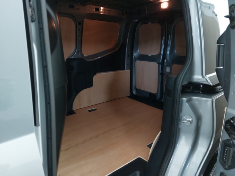 Ford Transit Courier 100Kw 43Kwh Trend Van Silver #6