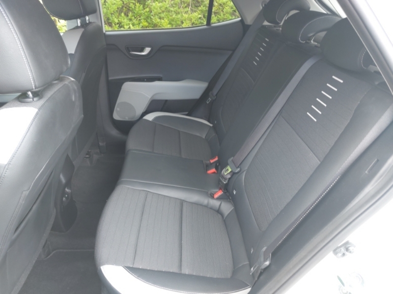 Kia Stonic 1.0T Gdi 3 SH20BDZ White #6