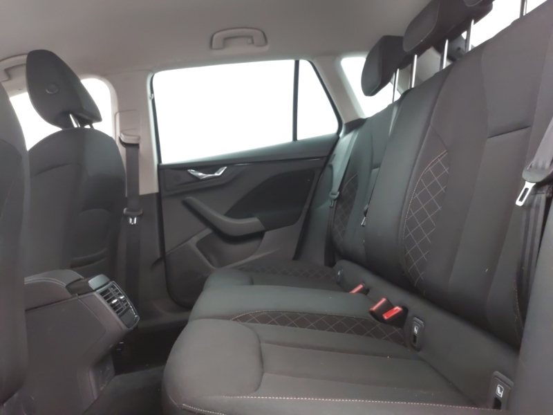 Skoda Kamiq 1.0 Tsi 95 Se Drive DF72XAE Grey #6