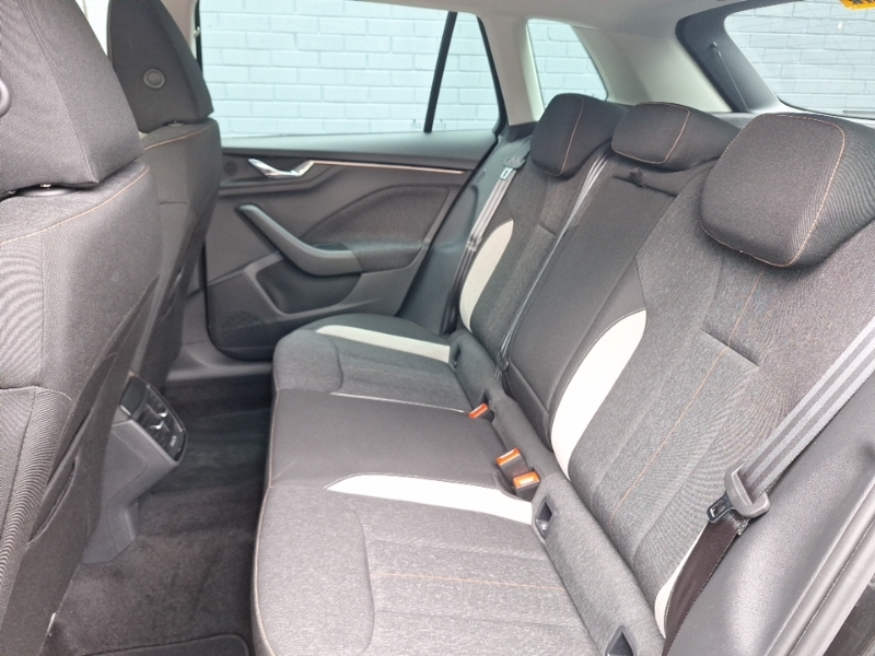 Skoda Kamiq 1.0 Tsi Se L Dsg Black #6