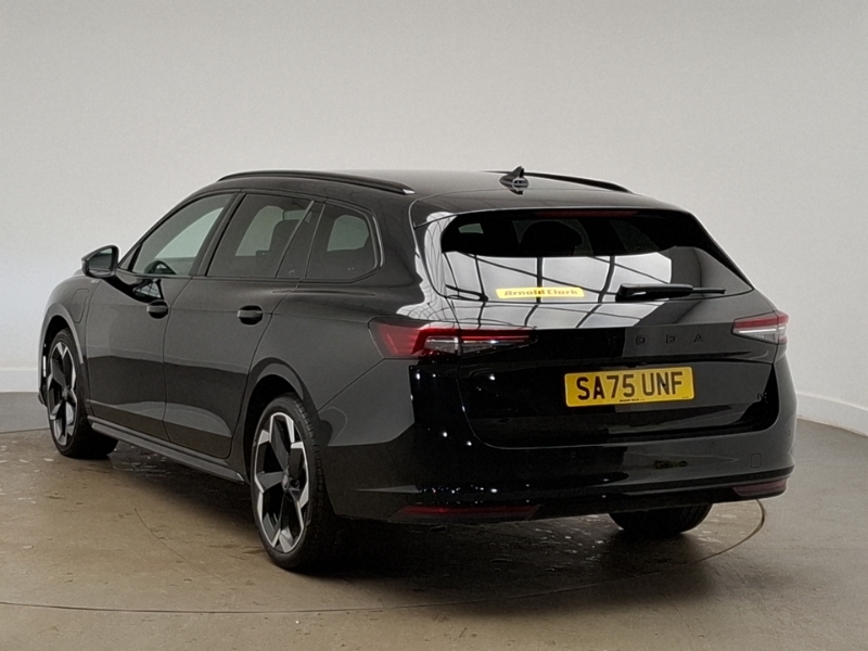 Skoda Superb 1.5 Tsi Iv Sportline Dsg SA75UNF Black #2