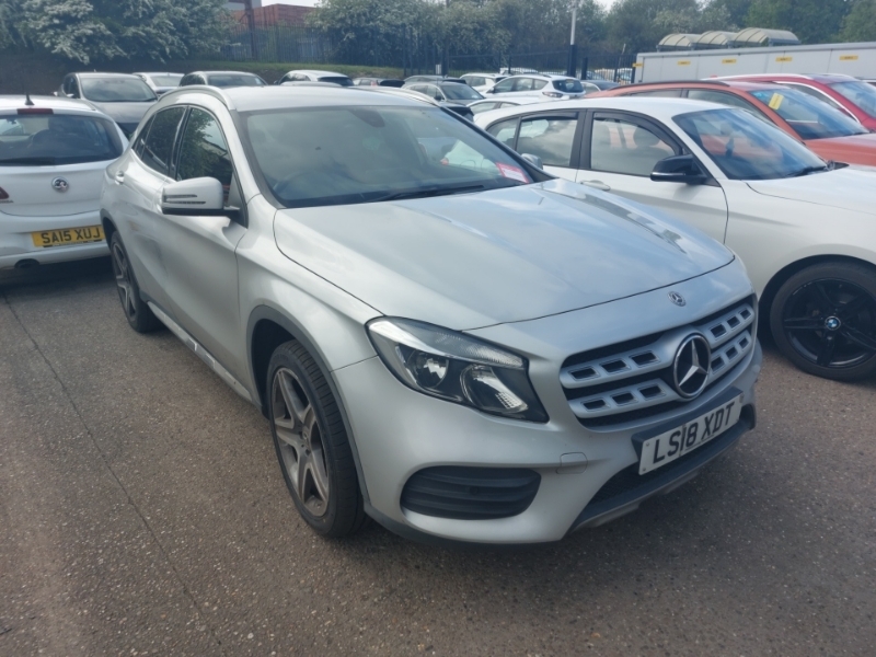 Mercedes-Benz GLA Class Gla 220D 4Matic Amg Line Silver