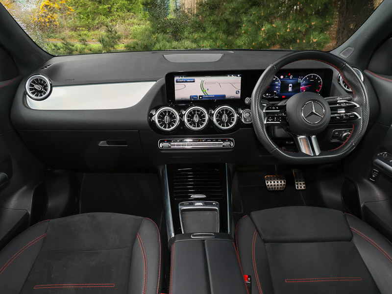 Mercedes-Benz GLA Class Gla 200 Amg Line Premium MA74UTR Black #3