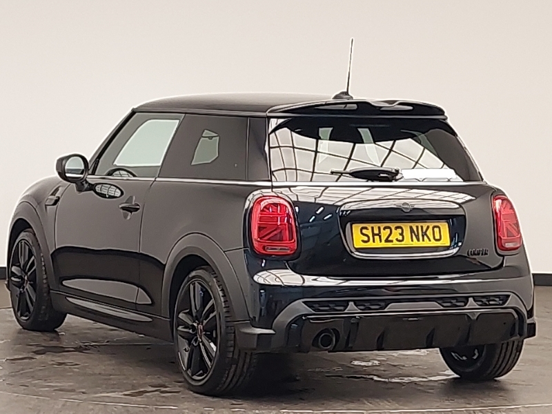 Mini Hatch 1.5 Cooper Sport SH23NKO Black #2