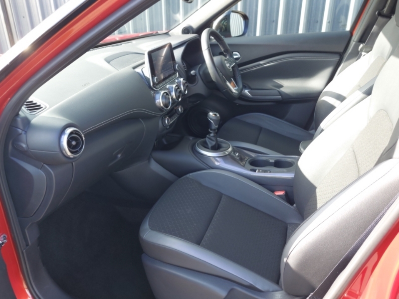 Nissan Juke 1.0 Dig-t 114 N-connecta DH23LPF Red #5