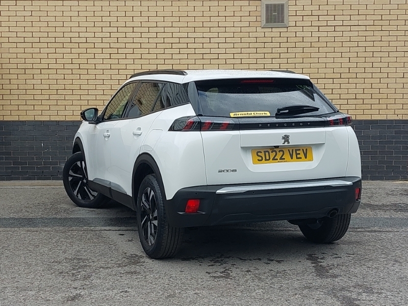 Peugeot 2008 1.2 Puretech Allure Premium SD22VEV White #2