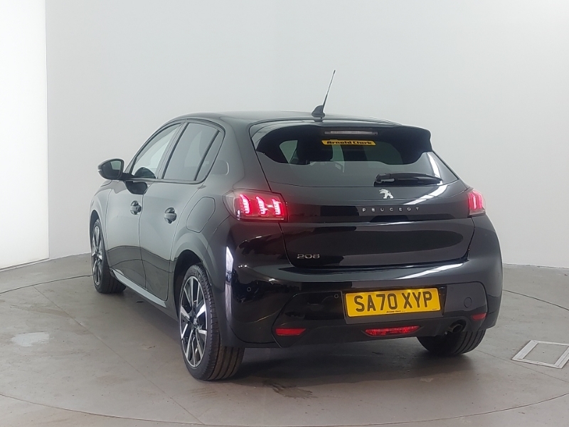 Peugeot 208 1.2 Puretech 100 Allure Premium Eat8 Black #2