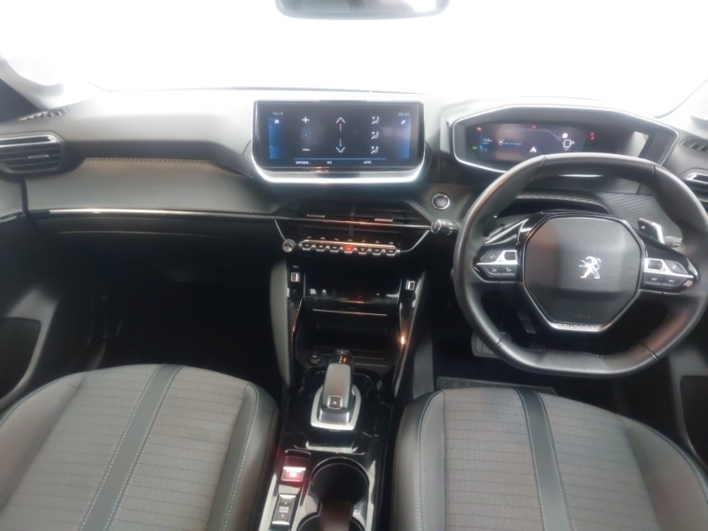 Peugeot 208 1.2 Puretech 100 Allure Premium Eat8 Black #3