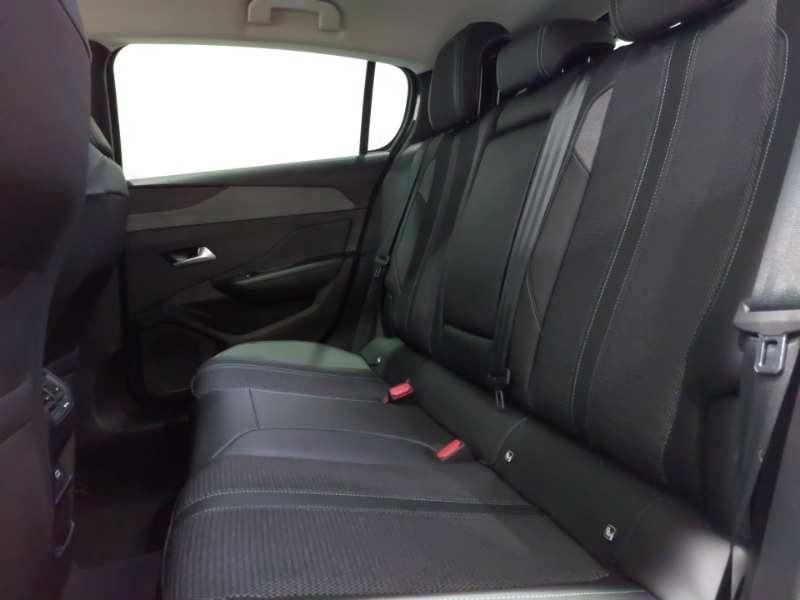 Peugeot 308 1.2 Puretech Allure Eat8 Green #6