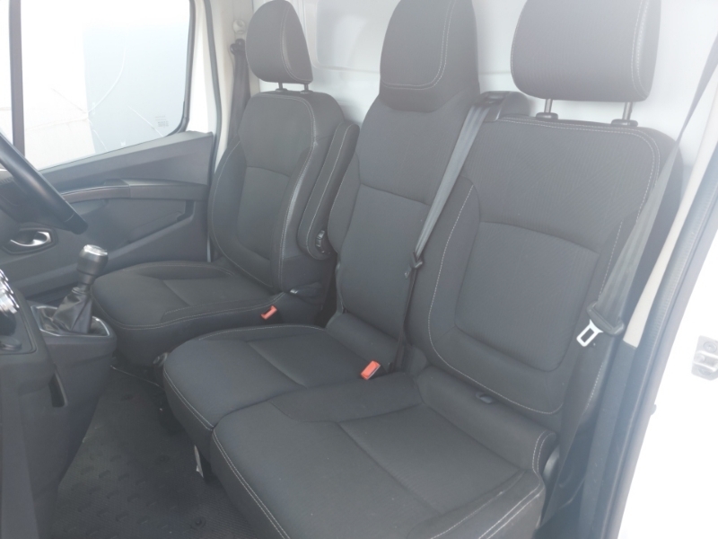 Renault Trafic Ll30 Blue Dci 150 Sport Van SB72OUH White #5