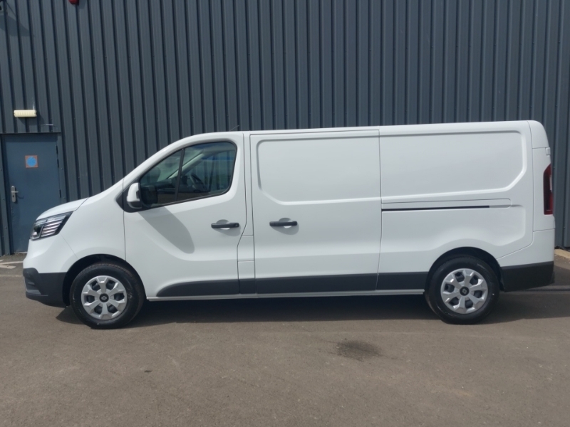Renault Trafic Ll30 Blue Dci 150 Advance Safety Van Eag9 SD26LPN White #4