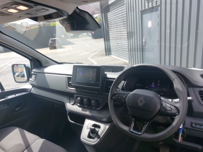 Renault Trafic Ll30 Blue Dci 150 Advance Safety Van Eag9 SD26LPN White #3