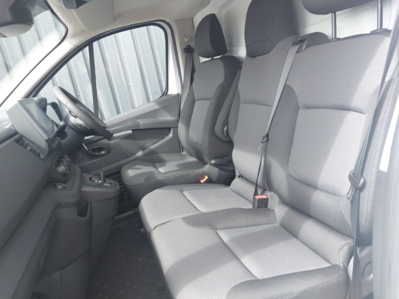 Renault Trafic Ll30 Blue Dci 150 Advance Safety Van Eag9 SD26LPN White #5