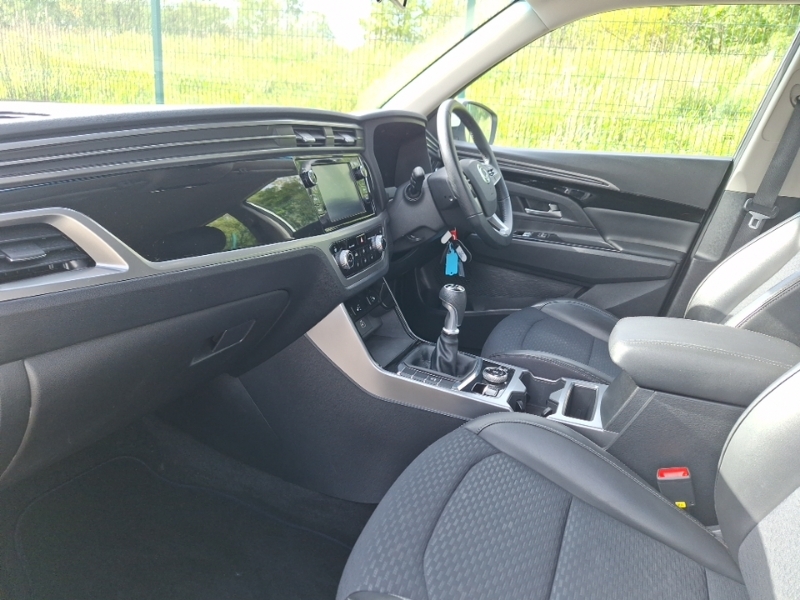SsangYong Korando 1.5 Ventura White #5