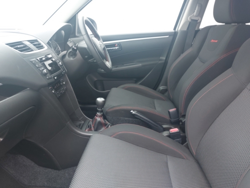 Suzuki Swift 1.6 Sport Nav White #5