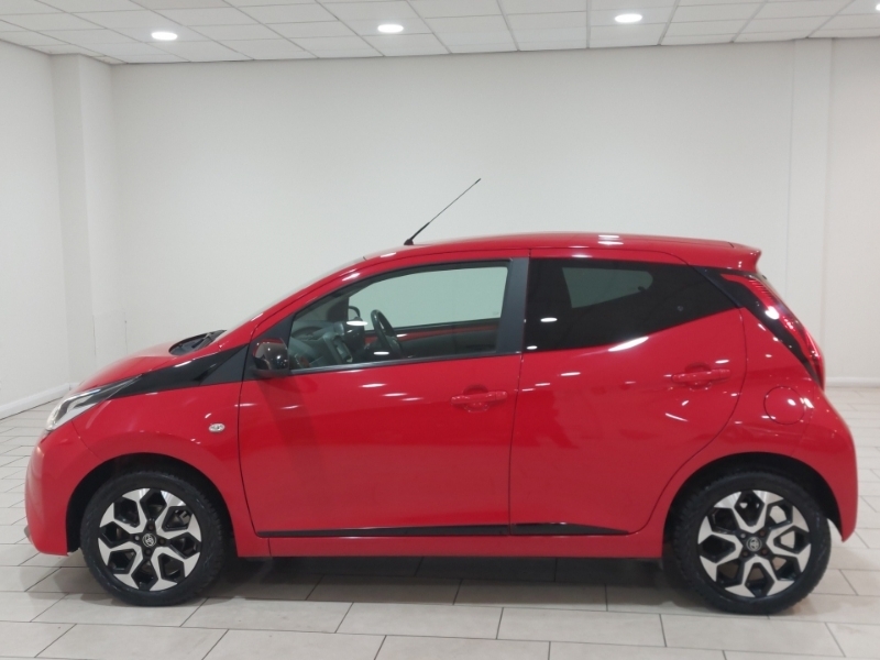 Toyota Aygo 1.0 Vvt-i X-trend SJ69TUA Red #4