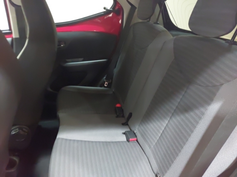 Toyota Aygo 1.0 Vvt-i X-trend SJ69TUA Red #6