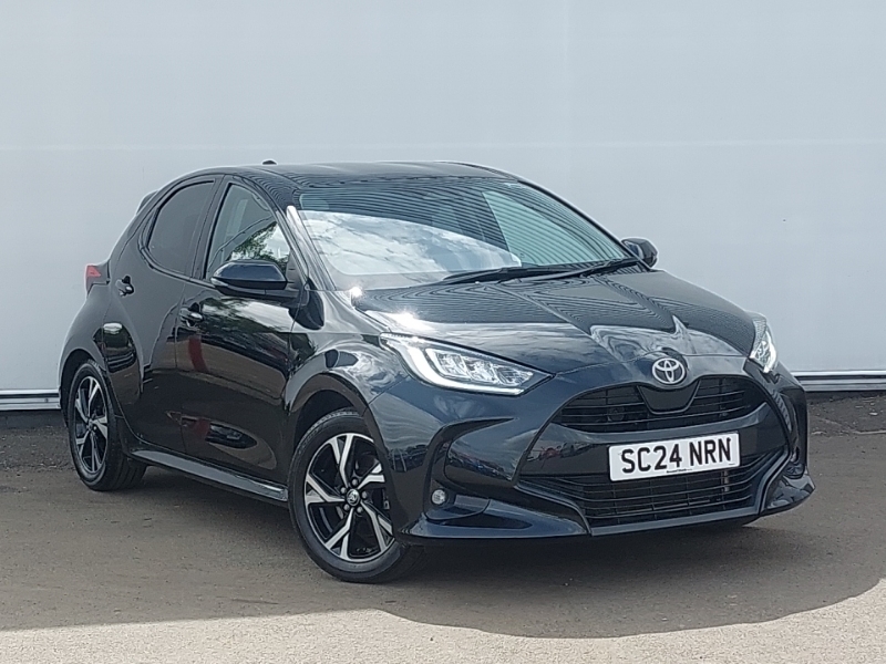 Toyota Yaris 1.5 Hybrid Design Cvt Black