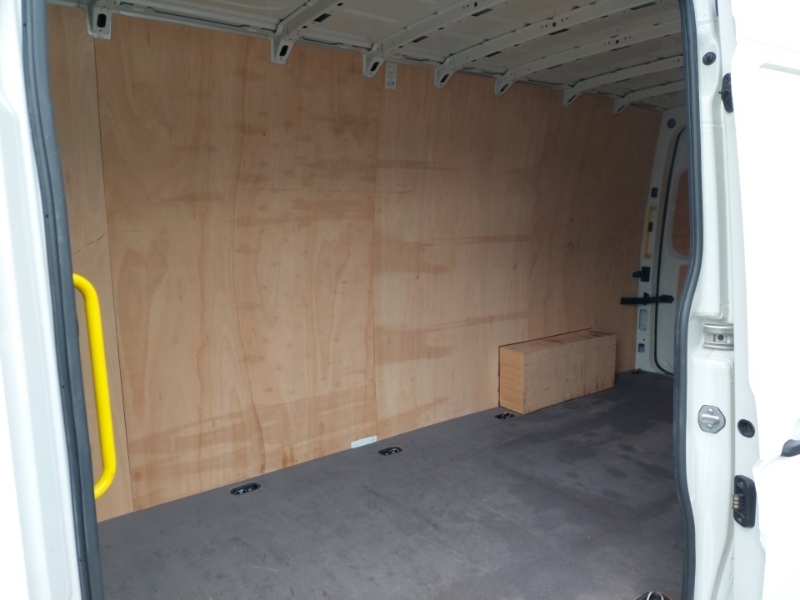 Volkswagen Crafter 2.0 Tdi 140Ps Commerce Plus High Roof Van White #6