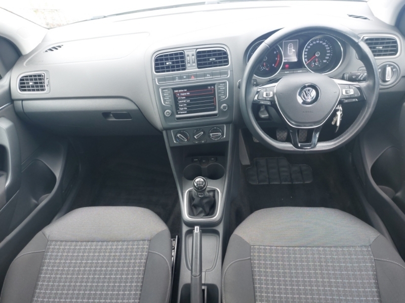 Volkswagen Polo 1.2 Tsi 110 Sel SM64RXG Black #3