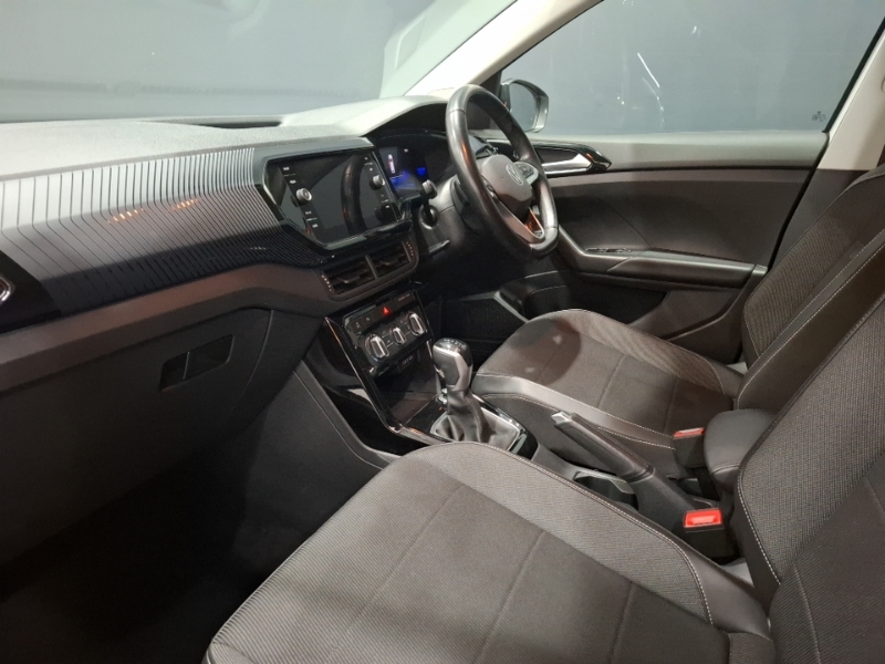 Volkswagen T-Cross 1.0 Tsi 110 Black Edition Dsg YB73NHF White #5