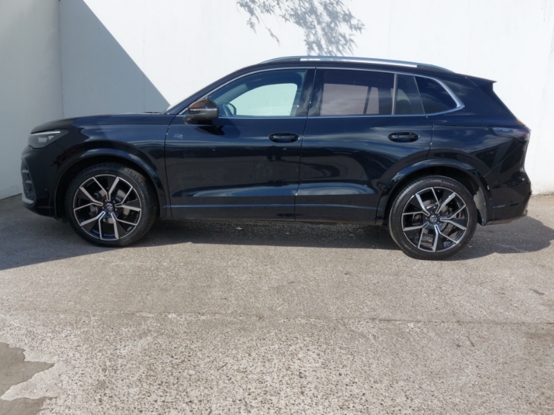 Volkswagen Tiguan 1.5 Etsi 150 R-line Dsg PK74NUH Black #4