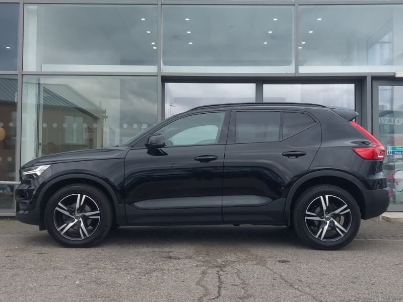 Volvo XC40 1.5 T3 163 R Design Geartronic YY21CYE Black #4