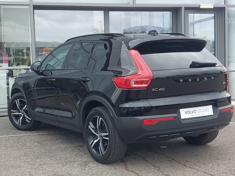 Volvo XC40 1.5 T3 163 R Design Geartronic YY21CYE Black #2