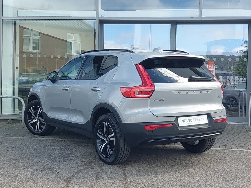Volvo XC40 2.0 B3p Plus Dark CK23HDV Silver #2