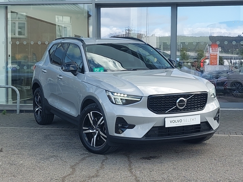 Volvo XC40 2.0 B3p Plus Dark Silver