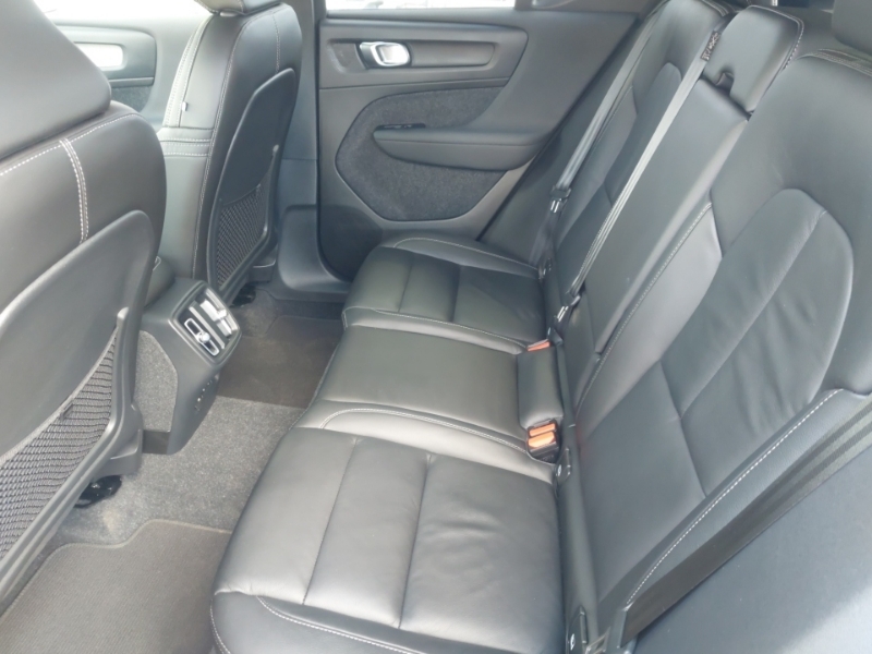 Volvo XC40 2.0 B3p Plus Dark CK23HDV Silver #6
