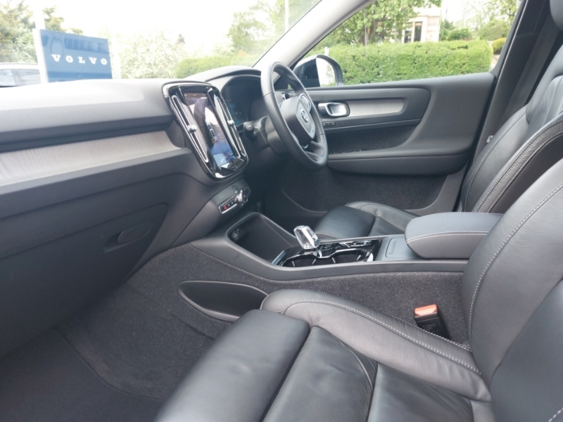 Volvo XC40 2.0 B4p Ultimate Dark SV72WGM Grey #5