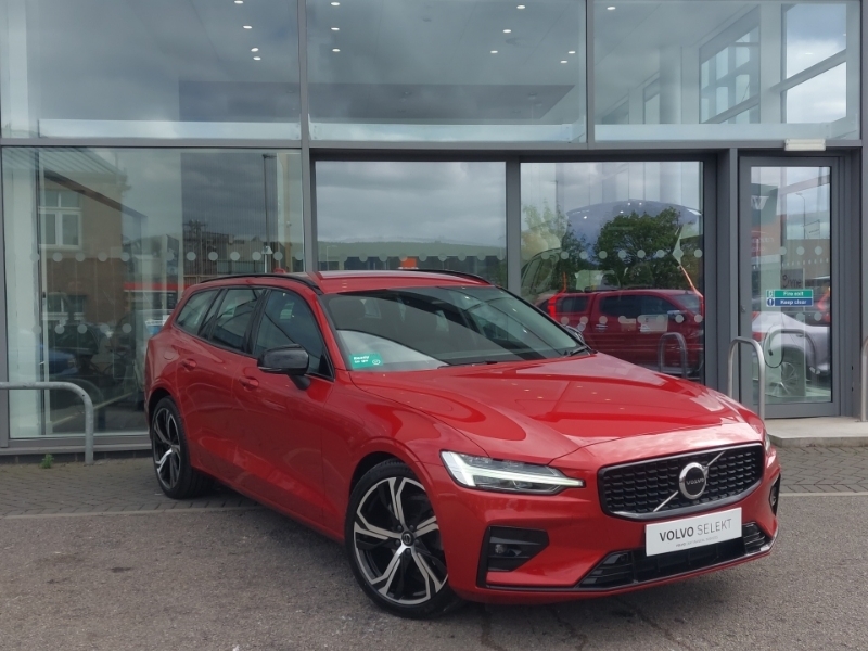 Volvo V60 2.0 B3p Plus Dark 7 Speed Red