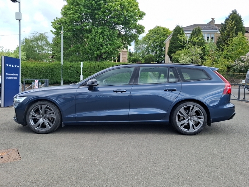 Volvo V60 2.0 B3p Plus Dark 7 Speed Blue #4