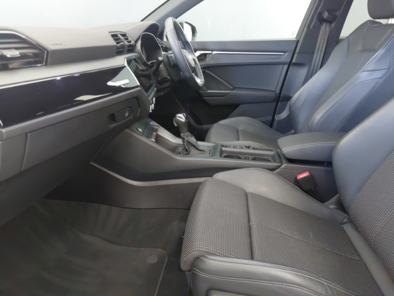 Audi Q3 35 Tfsi Black Edition S Tronic YC23BWA Black #5