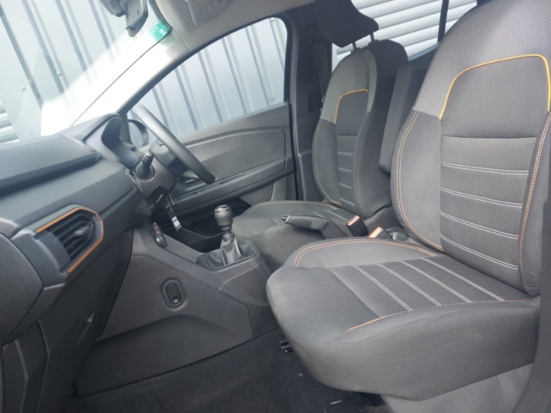 Dacia Sandero Stepway 1.0 Tce Bi-fuel Essential SB22XBV Black #5
