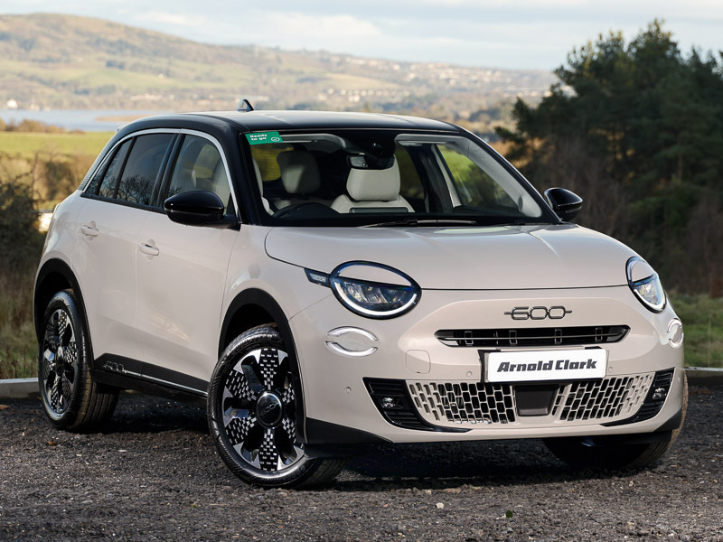 Fiat 600 1.2 Hybrid 48V La Prima Edct-6 Beige