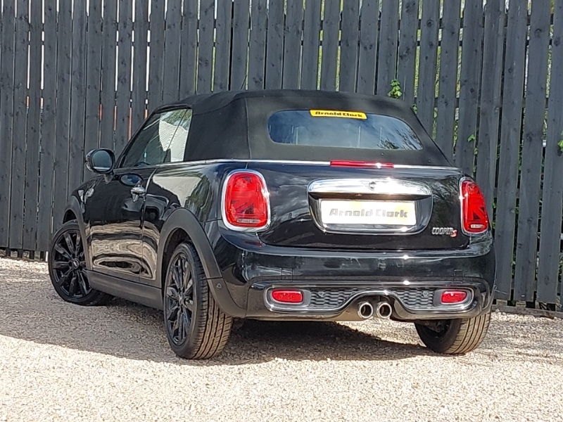 Mini Hatch 2.0 Cooper S Exclusive II SJ19HCV Black #2
