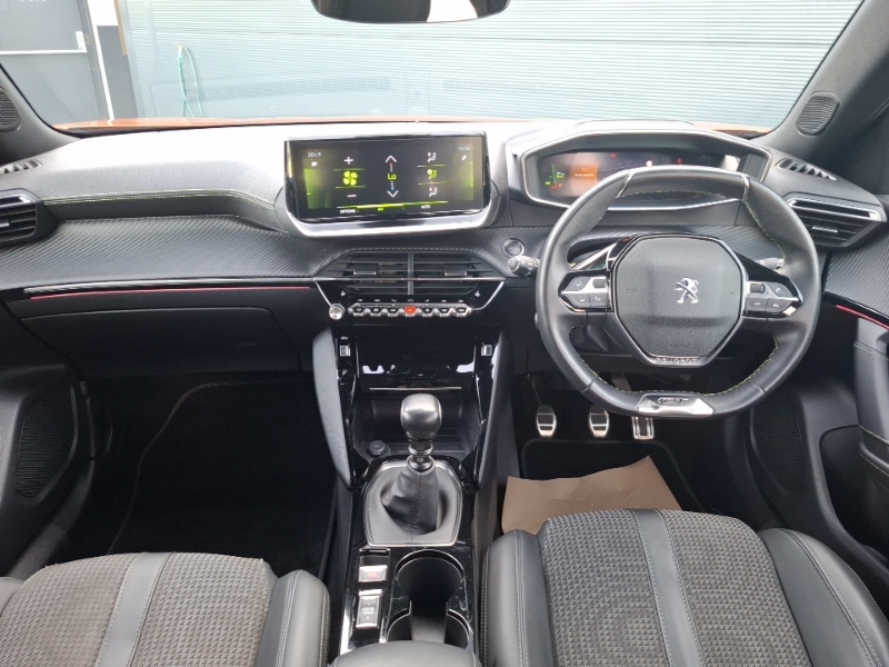 Peugeot 2008 1.2 Puretech 130 Gt CK23KWS Orange #3