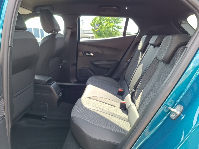 Peugeot 2008 1.2 Puretech 130 Allure Eat8 SH26VLK Blue #6