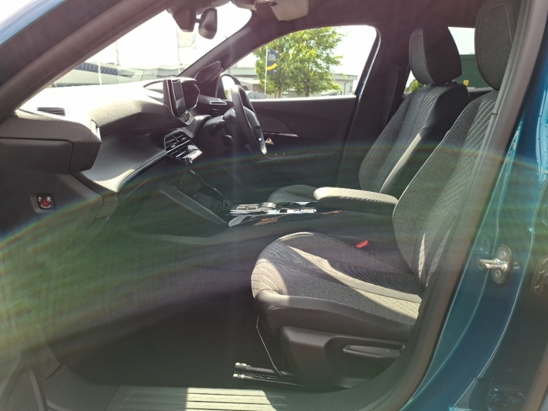 Peugeot 2008 1.2 Puretech 130 Allure Eat8 SH26VLK Blue #5