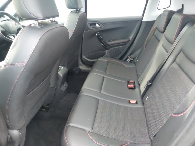 Peugeot 2008 1.2 Puretech 110 Gt Line 6 Speed MA69YLR Grey #6