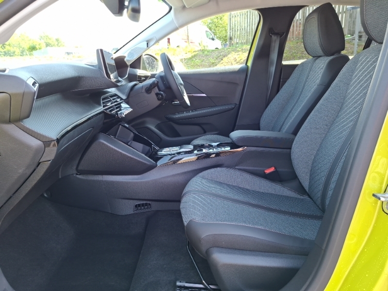 Peugeot e-208 100Kw Allure 50Kwh SH26LNW #5
