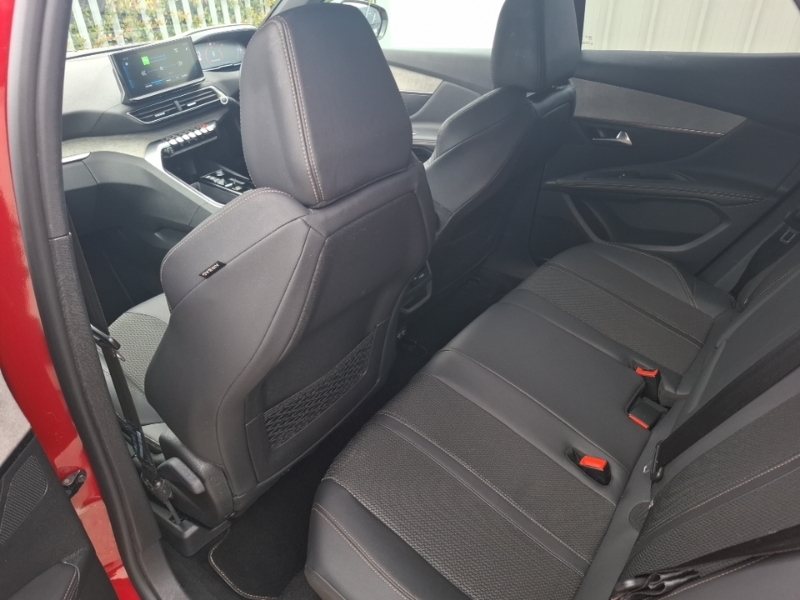 Peugeot 3008 1.5 Bluehdi Gt Eat8 DA23UDN Red #6