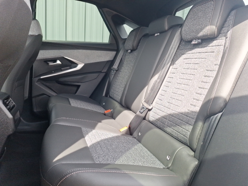 Peugeot 3008 1.2 Hybrid 145 Allure E-dsc6 Blue #6