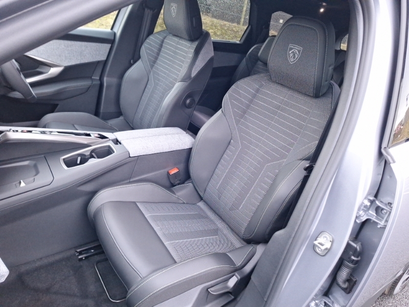 Peugeot 5008 1.2 Hybrid 145 Gt E-dsc6 Grey #5