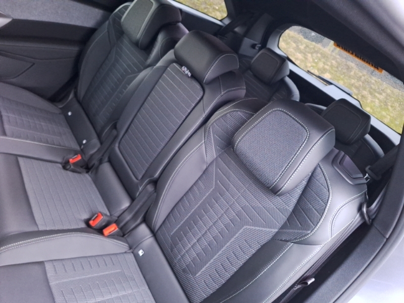 Peugeot 5008 1.2 Hybrid 145 Gt E-dsc6 Grey #6