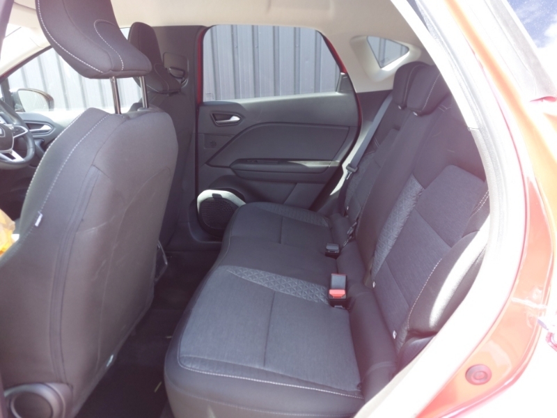 Renault Captur 1.0 Tce 90 Iconic Edition SB22JBV Red #6